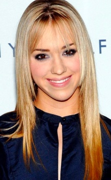 Andrea Bowen